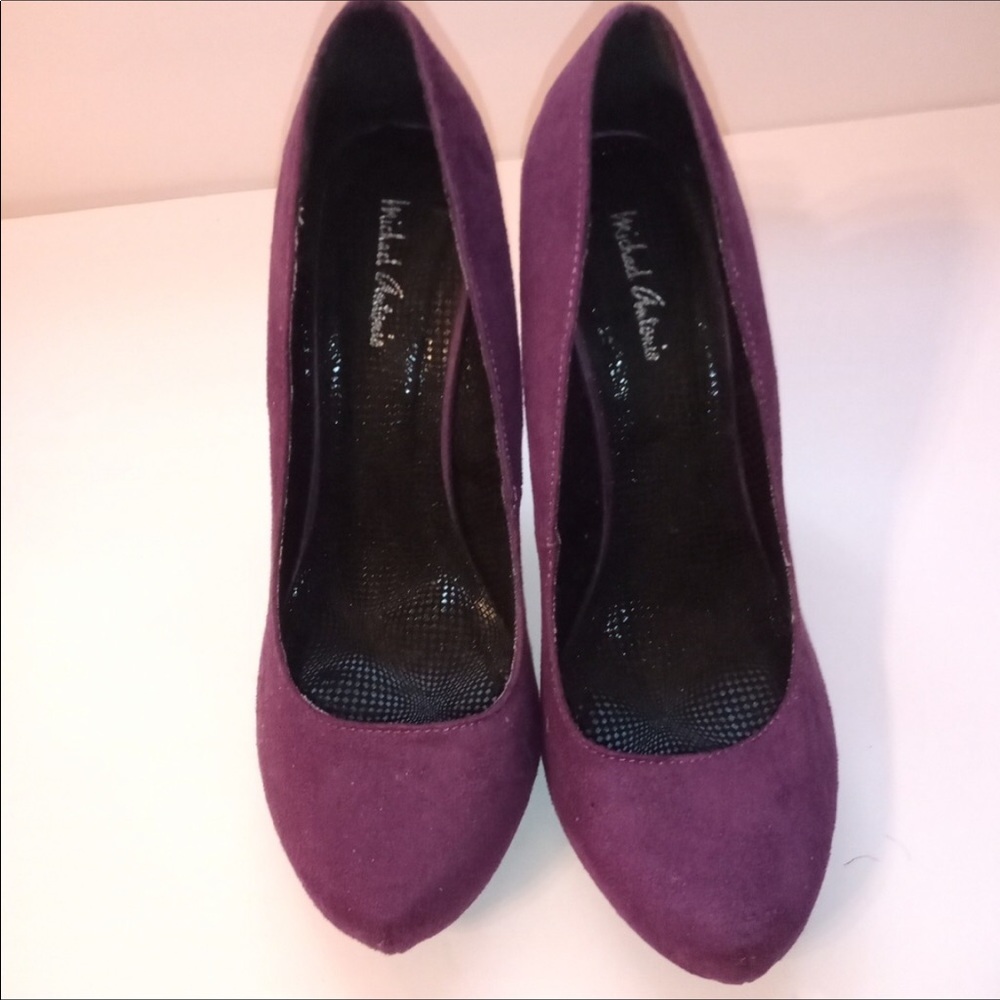 Purple suede Michael Antonio Pumps sz 10